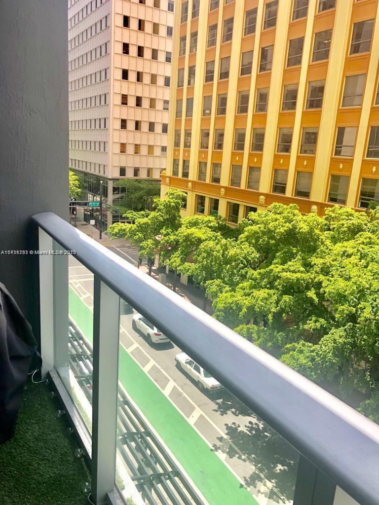 CENTRO CONDO - Residential Lease