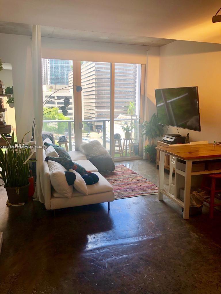 CENTRO CONDO - Residential Lease