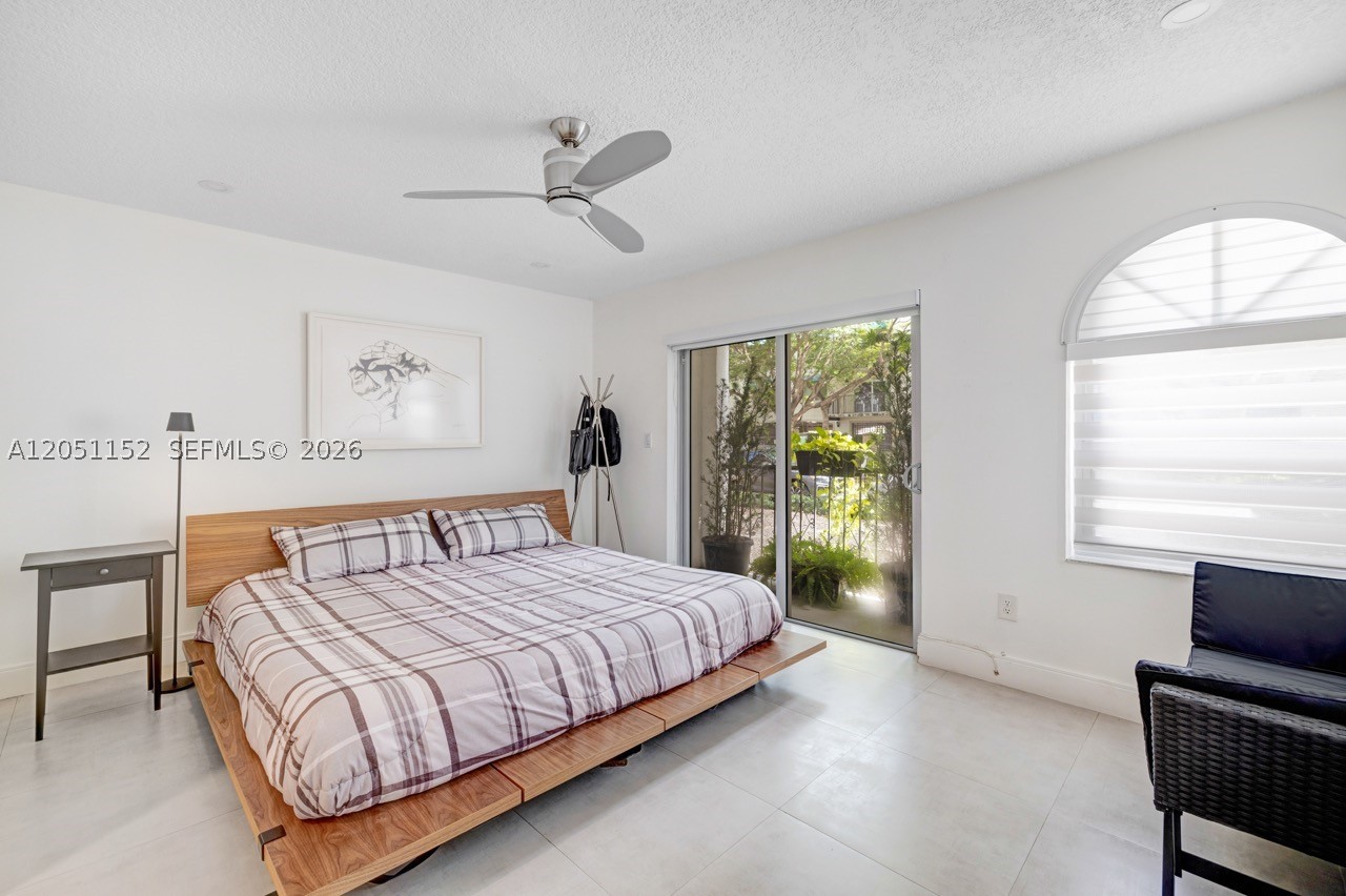 THE MAJORCAS CONDO - Residential Lease