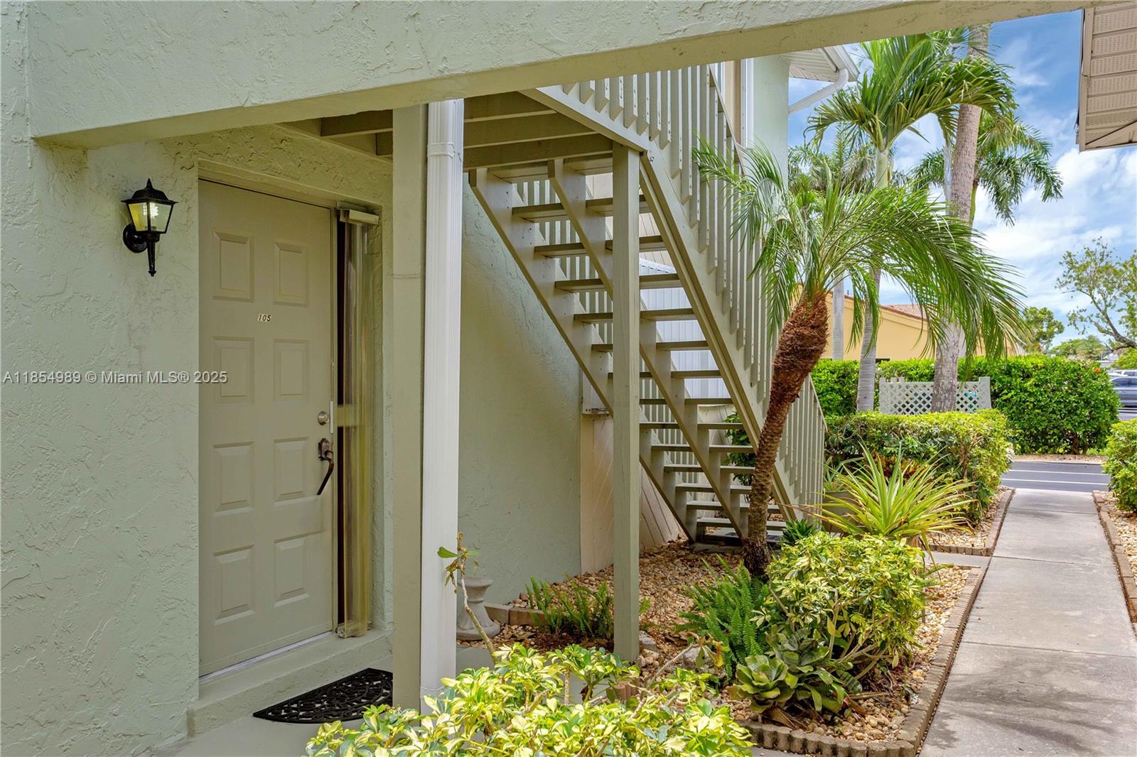 MARINA 46 CONDOMINIUM - Residential