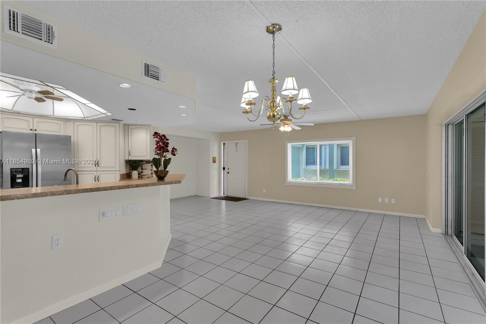 MARINA 46 CONDOMINIUM - Residential