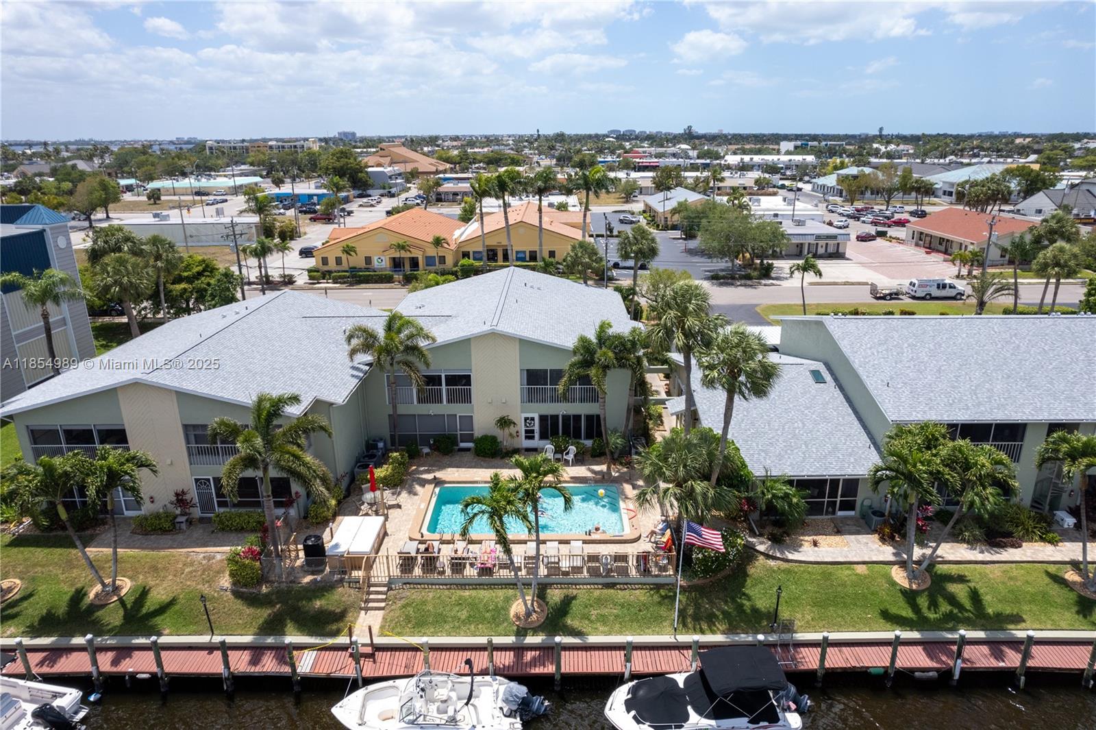 MARINA 46 CONDOMINIUM - Residential