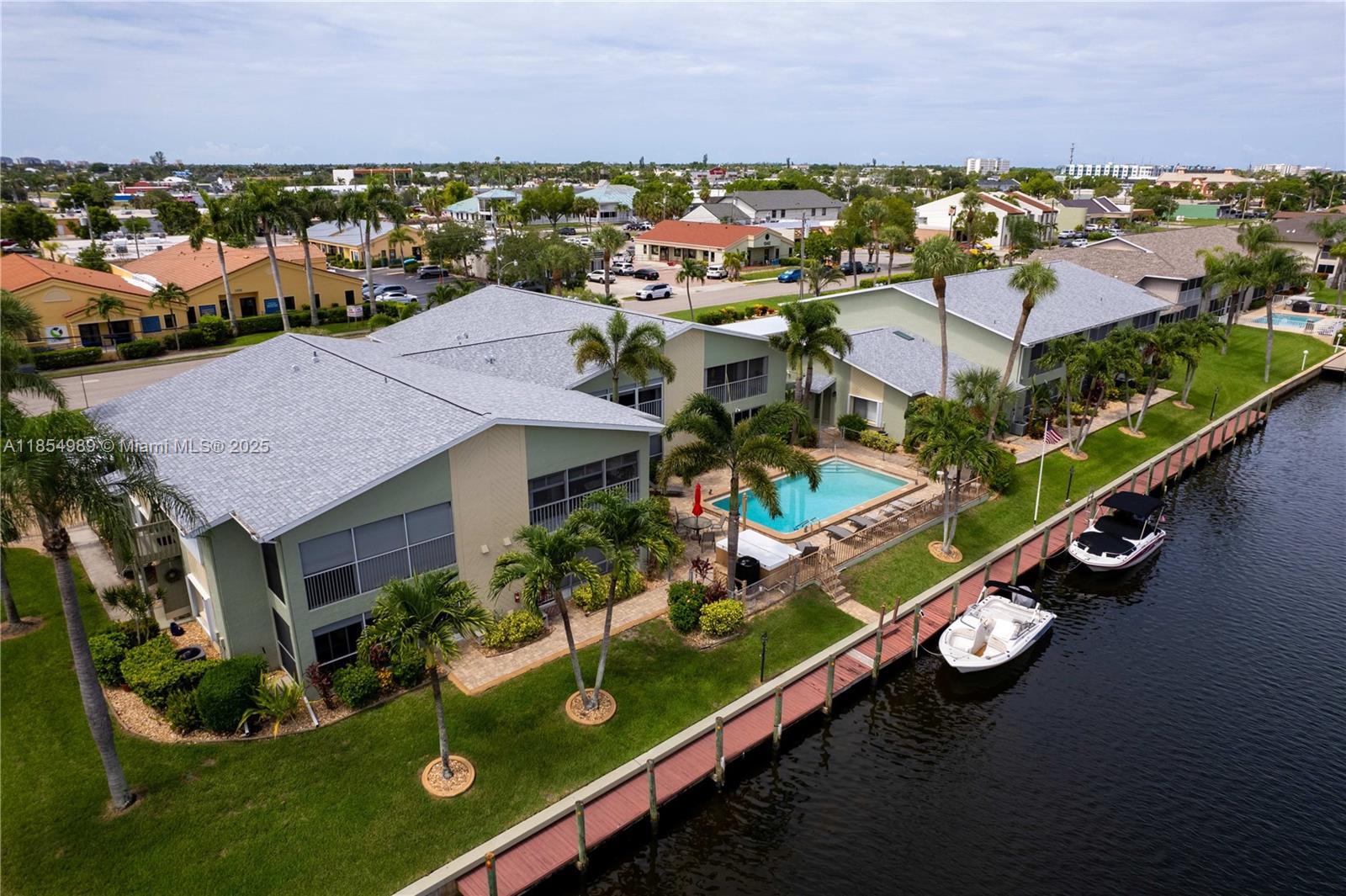 MARINA 46 CONDOMINIUM - Residential
