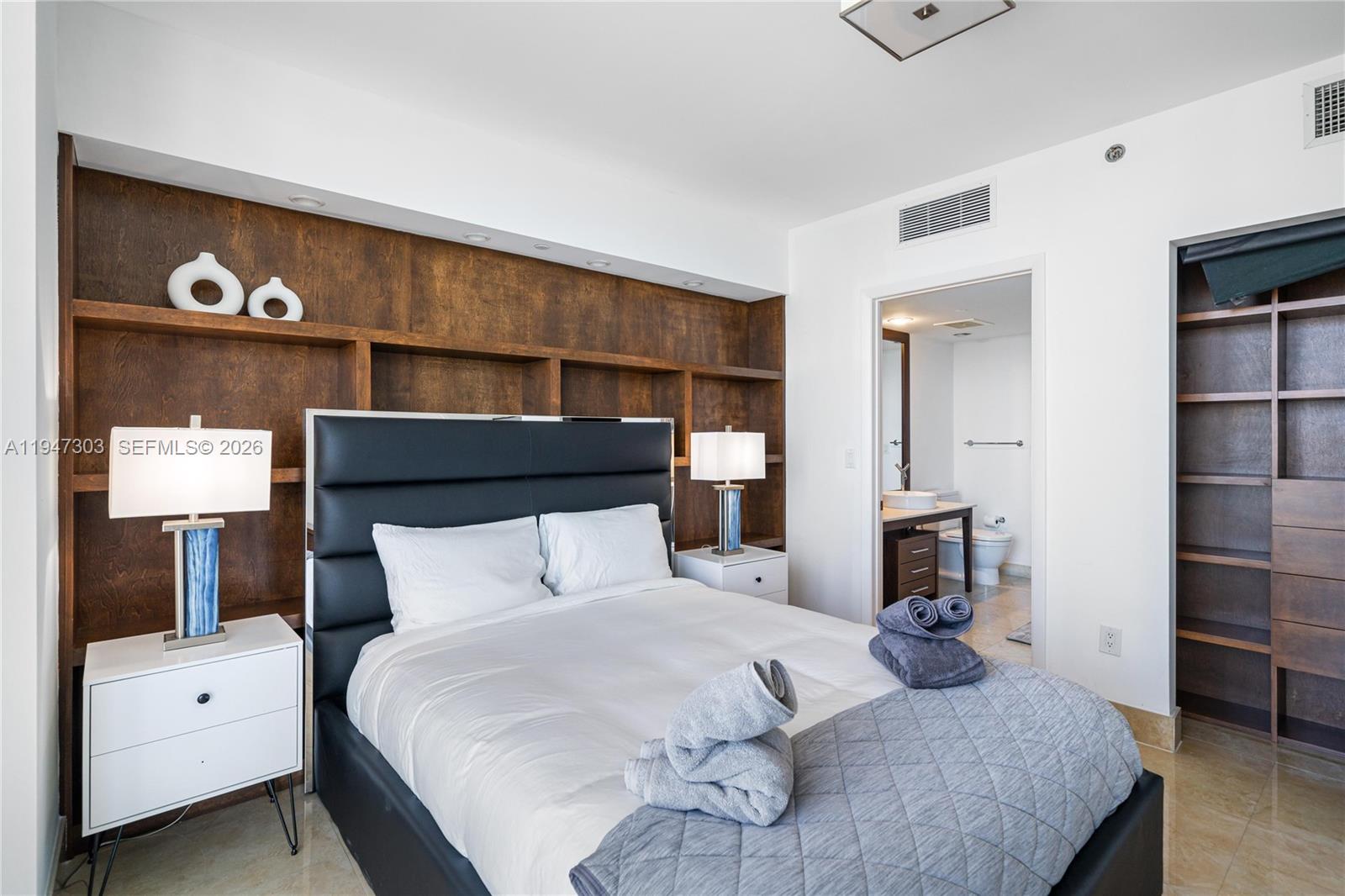 ICON BRICKELL NO TWO - Residential