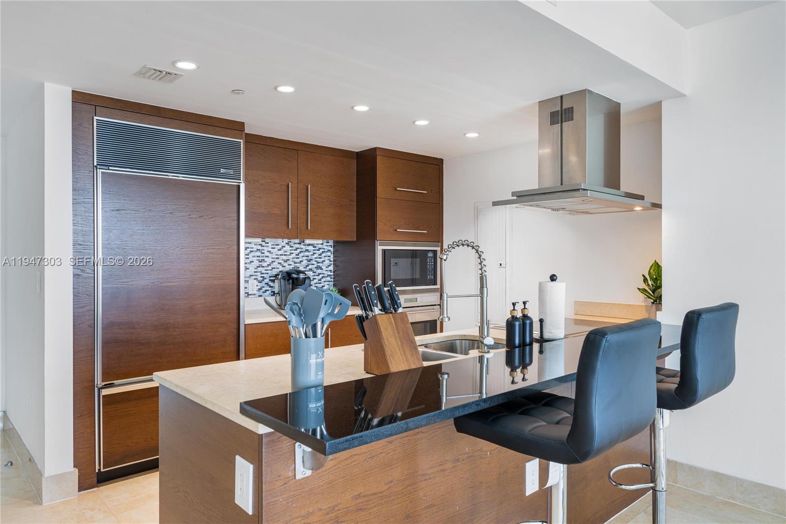 ICON BRICKELL NO TWO - Residential