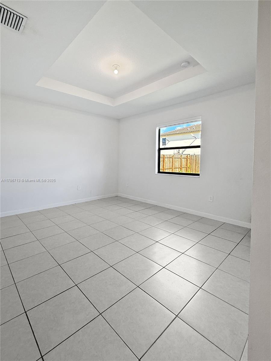 ESTATES AT SILVER PALM - Residential Lease