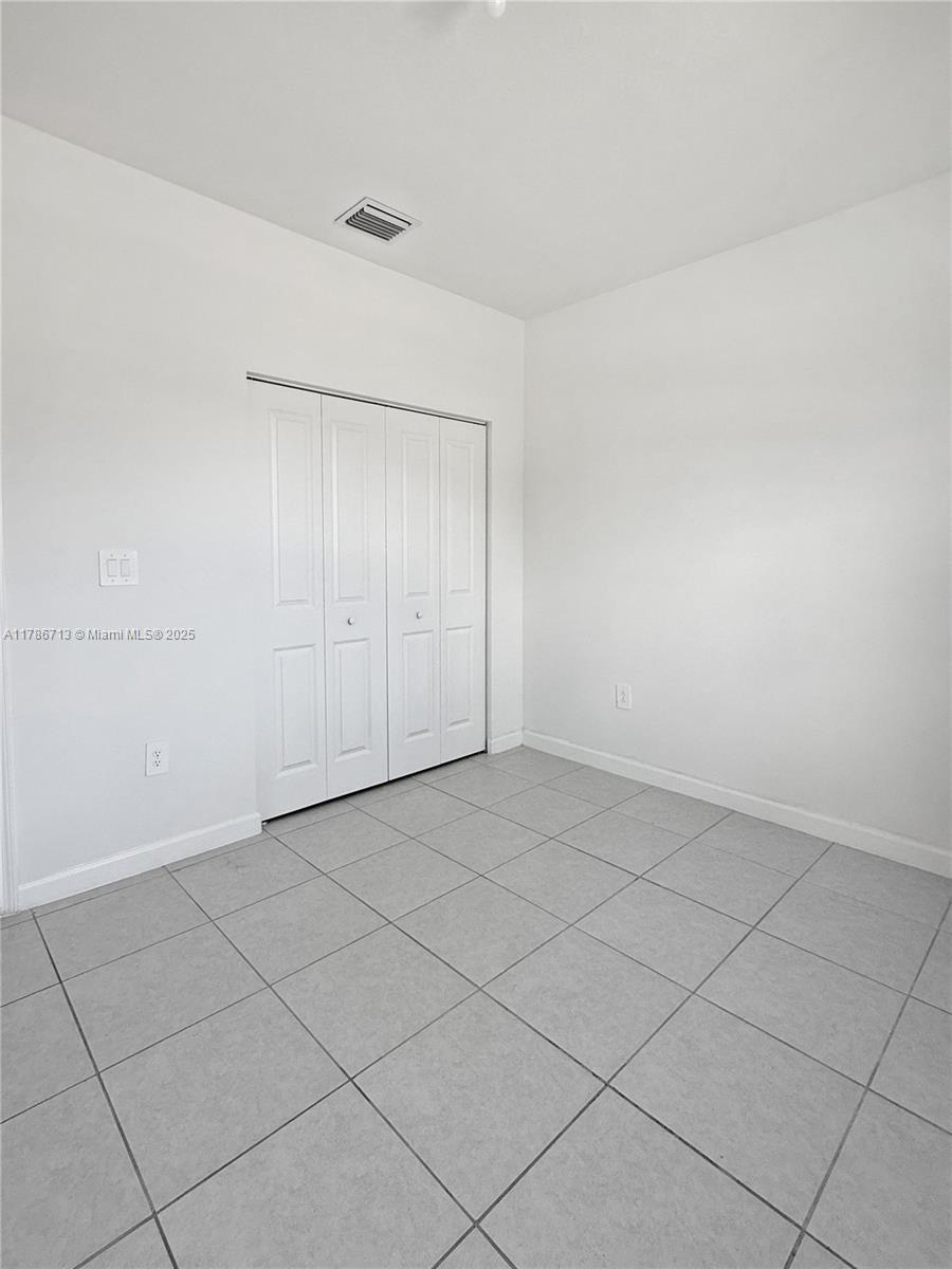 ESTATES AT SILVER PALM - Residential Lease