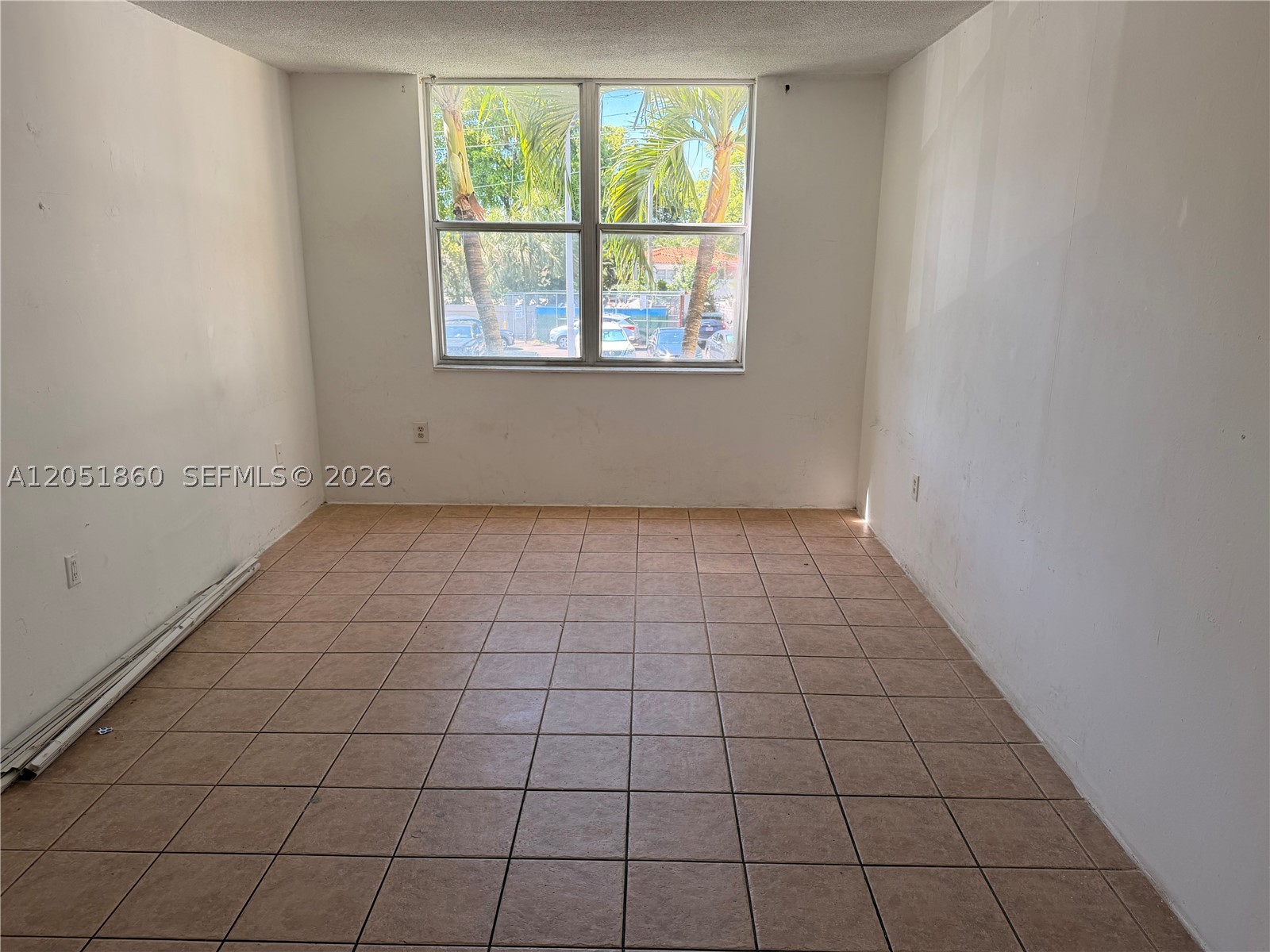 BAYVIEW PALMS CONDO - Residential Lease