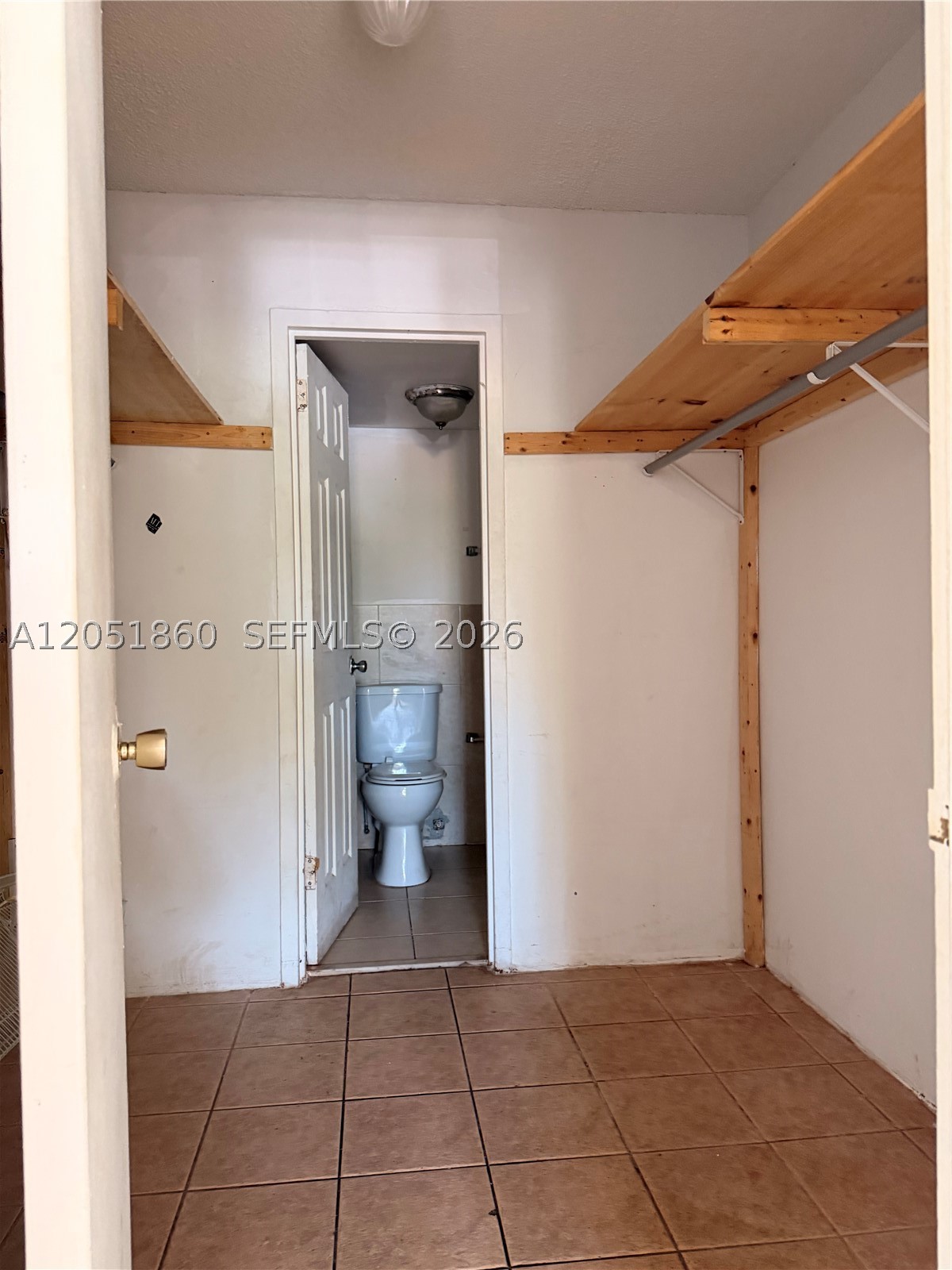 BAYVIEW PALMS CONDO - Residential Lease