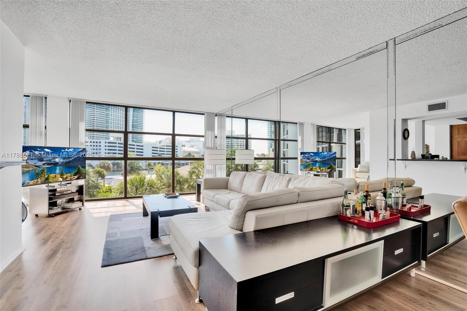 TOWERS OF OCEANVIEW SOUTH - Residential