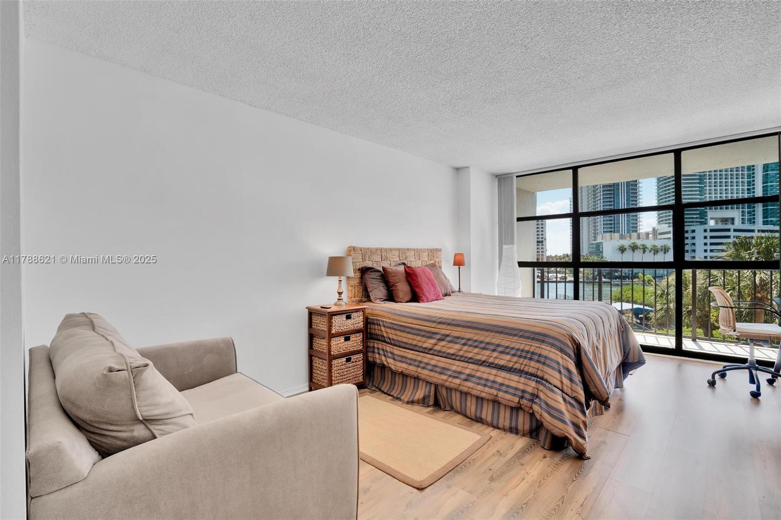 TOWERS OF OCEANVIEW SOUTH - Residential