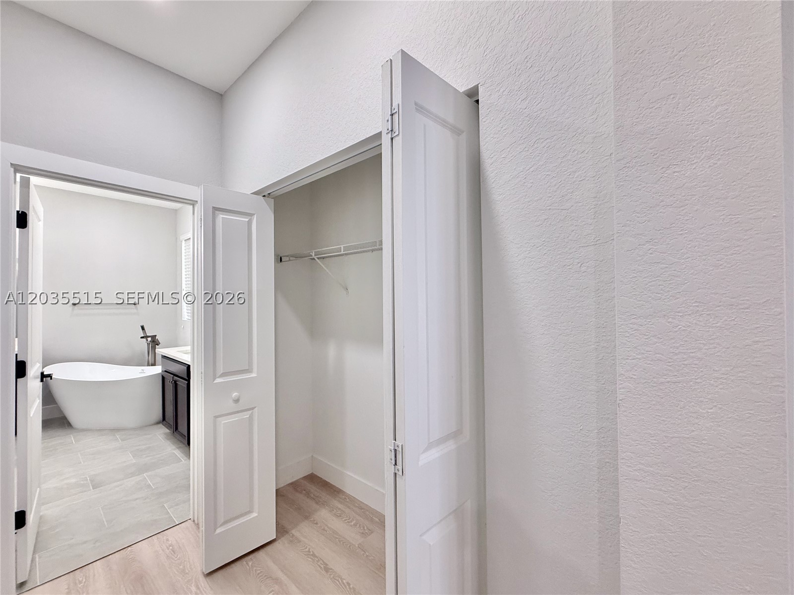 VENTANAS AT HOMESTEAD - Residential