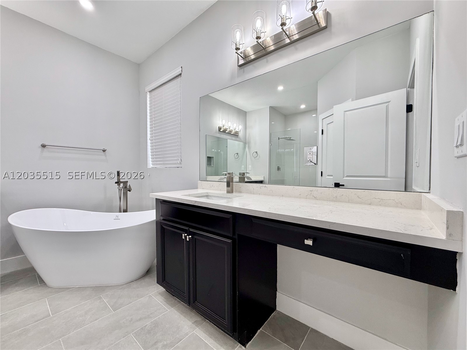 VENTANAS AT HOMESTEAD - Residential