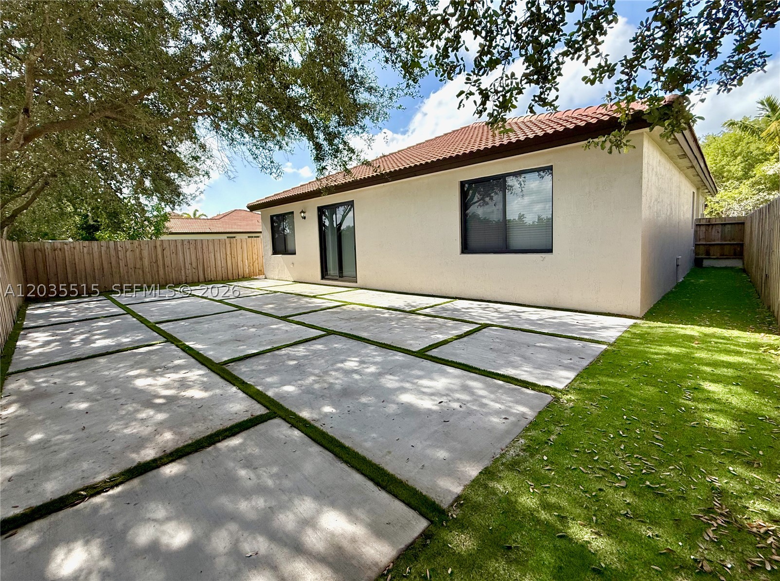 VENTANAS AT HOMESTEAD - Residential