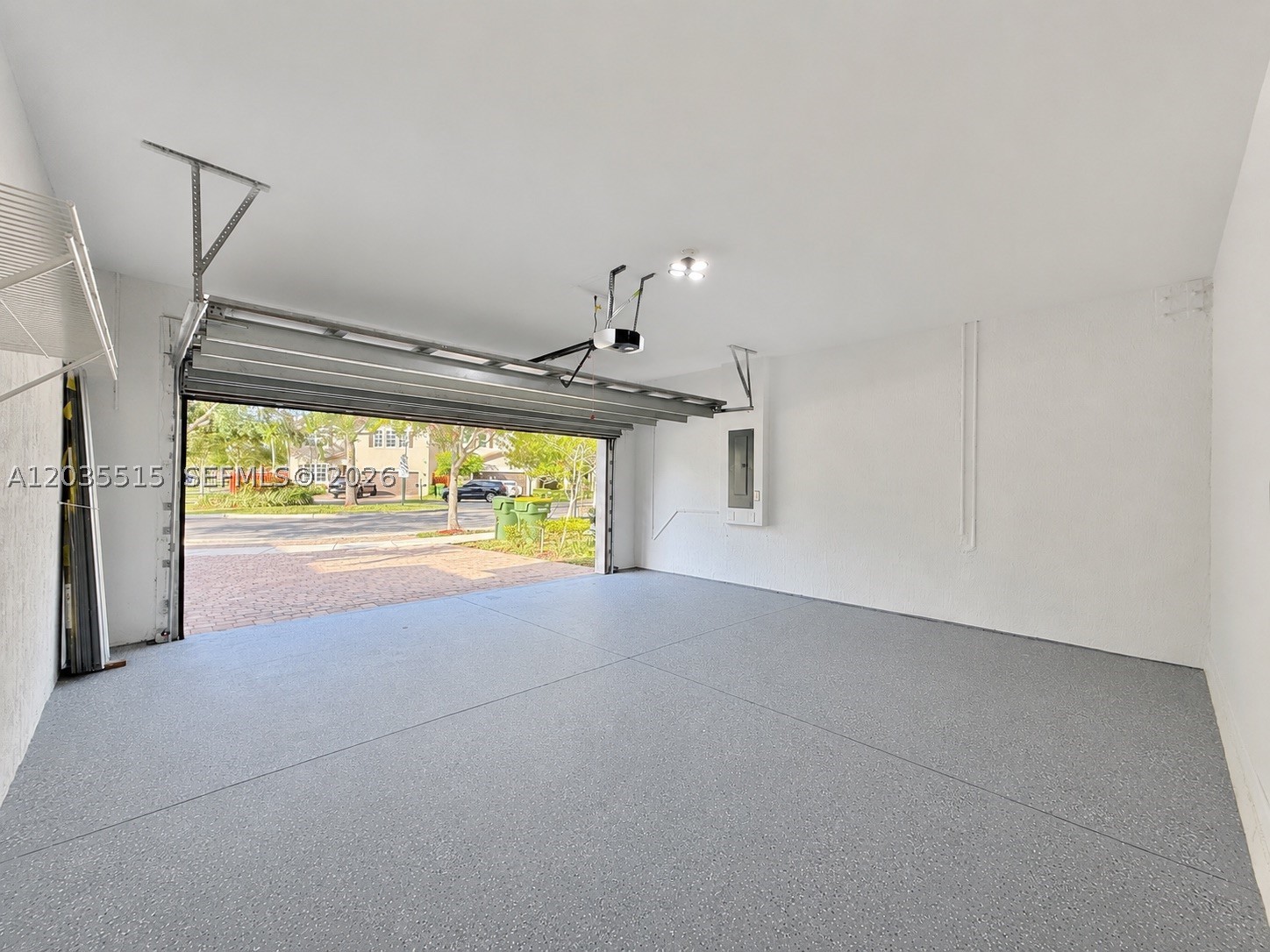 VENTANAS AT HOMESTEAD - Residential
