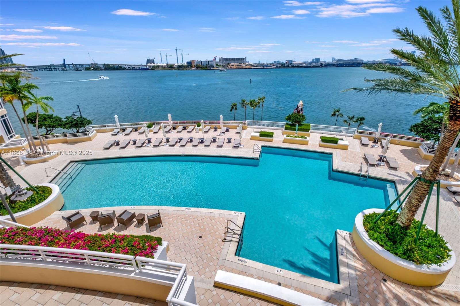 THREE TEQUESTA POINT COND - Residential