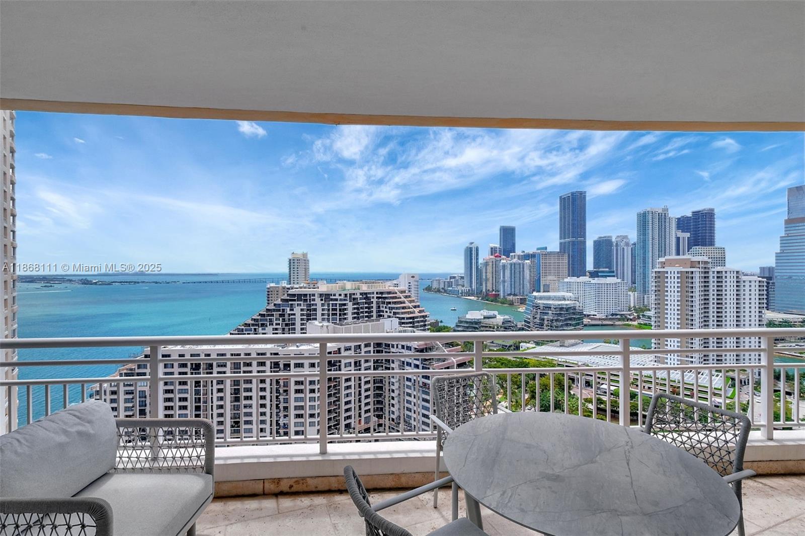 THREE TEQUESTA POINT COND - Residential