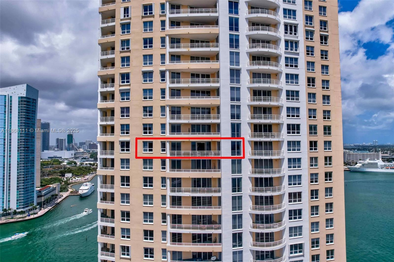 THREE TEQUESTA POINT COND - Residential