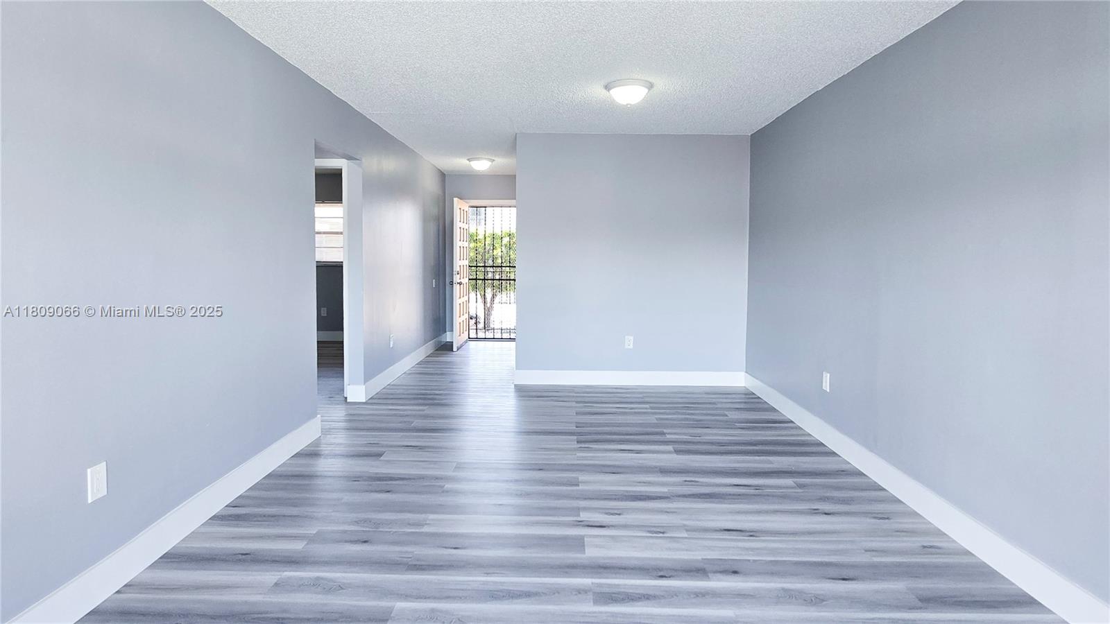 DEL REY PARK CONDO - Residential Lease