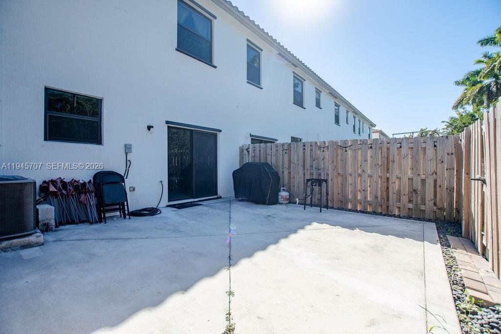 SILVER PALM RESIDENTIAL H - Residential