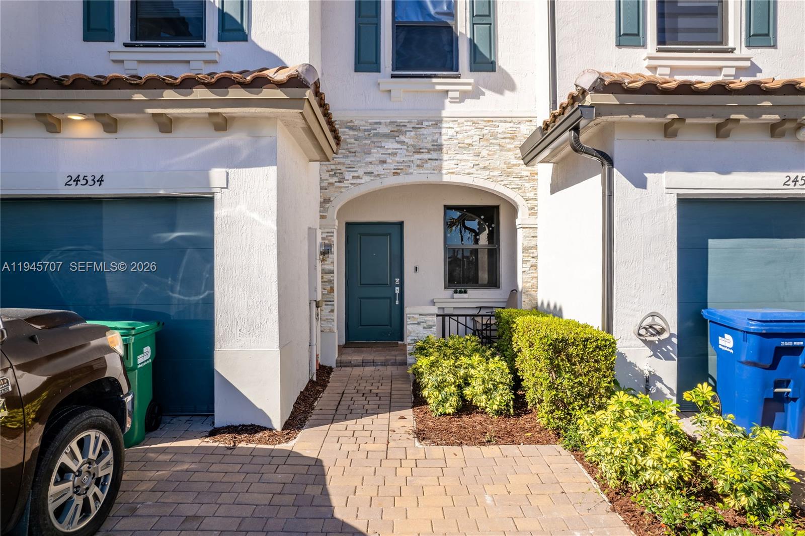 SILVER PALM RESIDENTIAL H - Residential