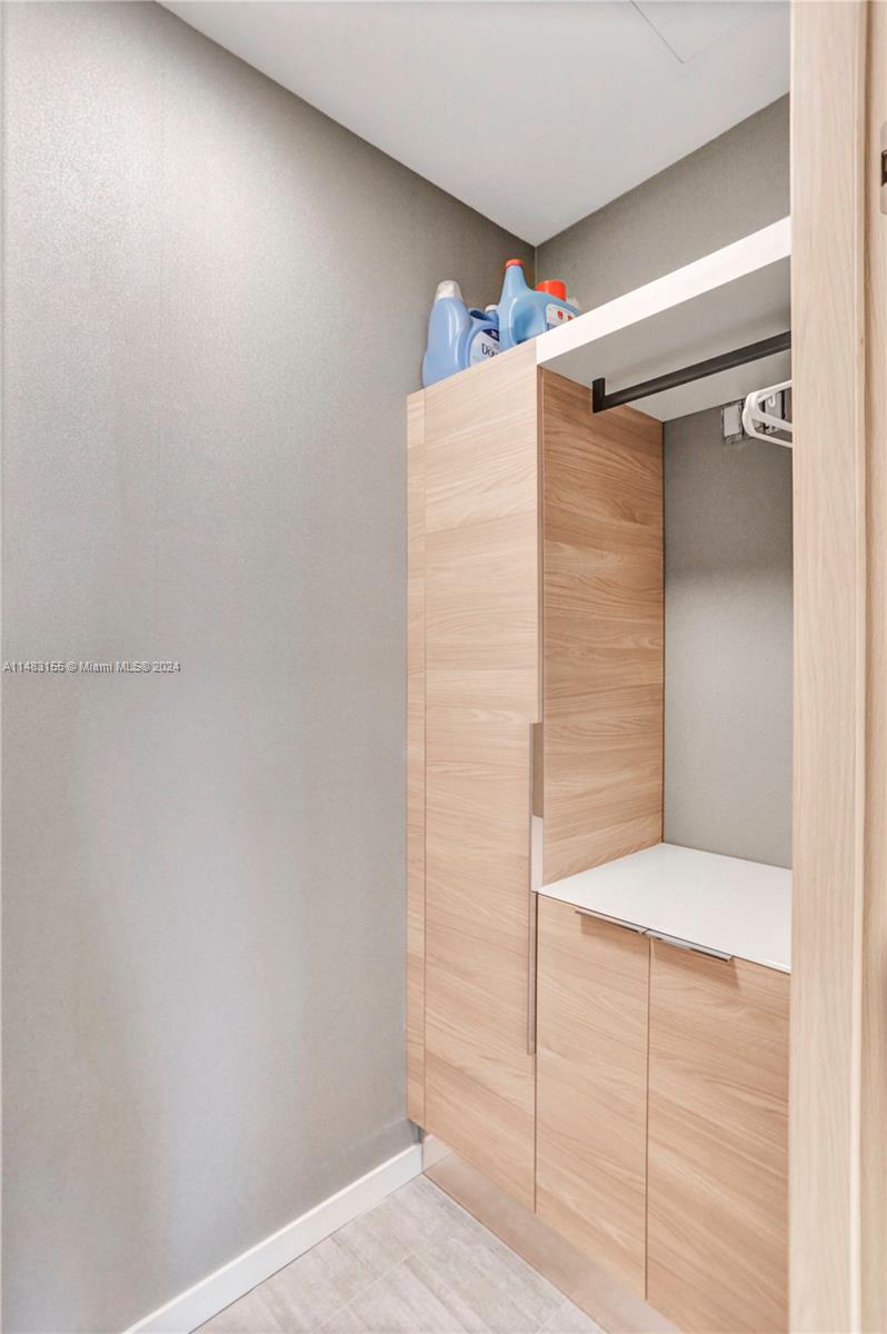BRICKELL FLATIRON CONDO - Residential