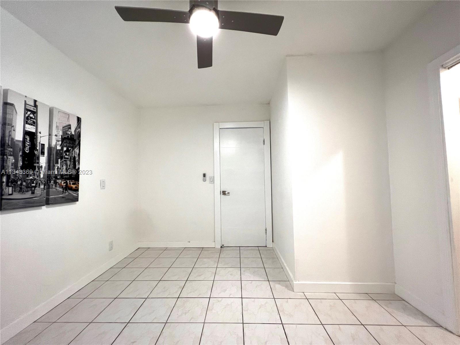 HOLLYWOOD HILLS EAST COND - Residential Lease