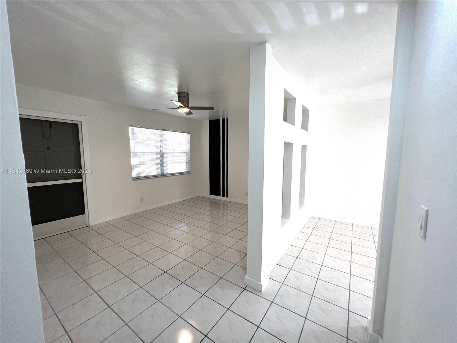 HOLLYWOOD HILLS EAST COND - Residential Lease