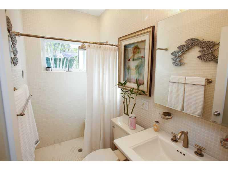 NORMANDY WATERWAY SUB - Residential Lease