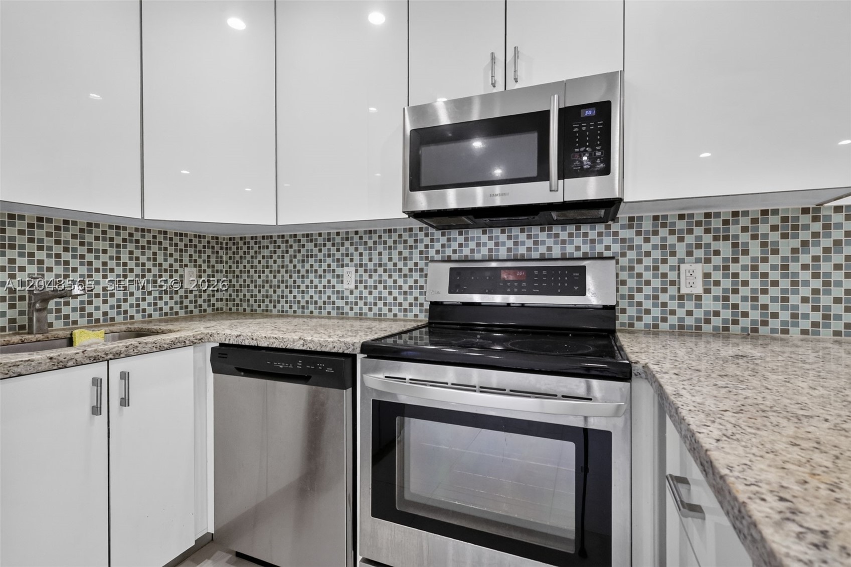 ARCH CREEK PINES - Residential Lease