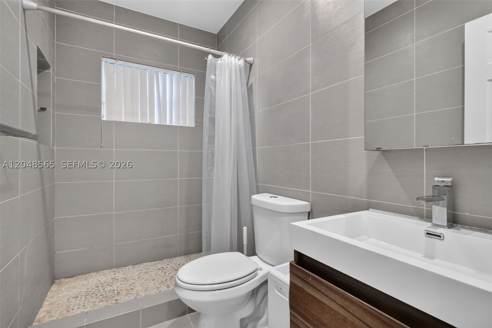ARCH CREEK PINES - Residential Lease
