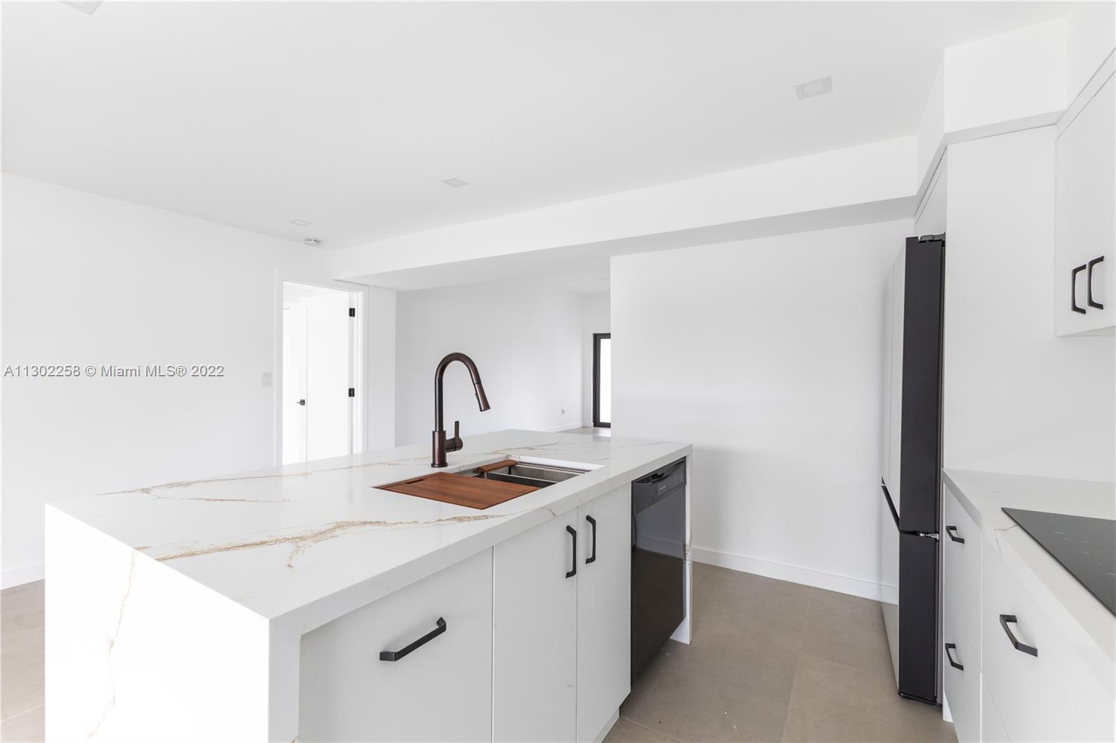 LAKE HEIGHTS - Residential