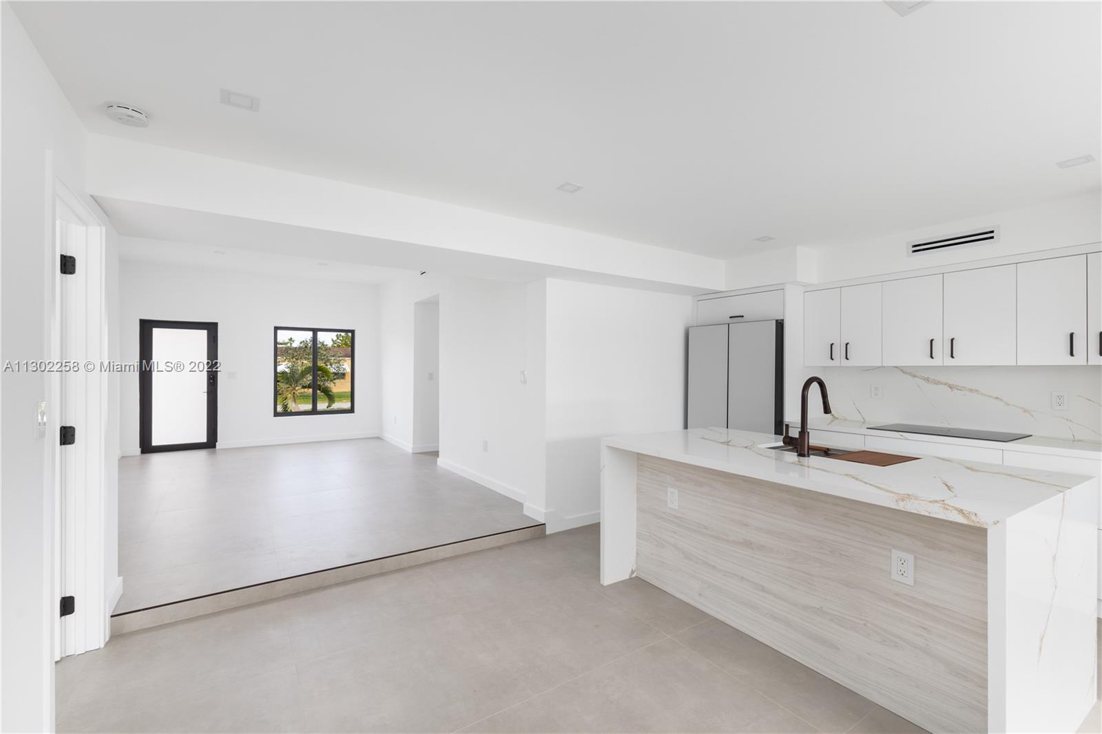 LAKE HEIGHTS - Residential