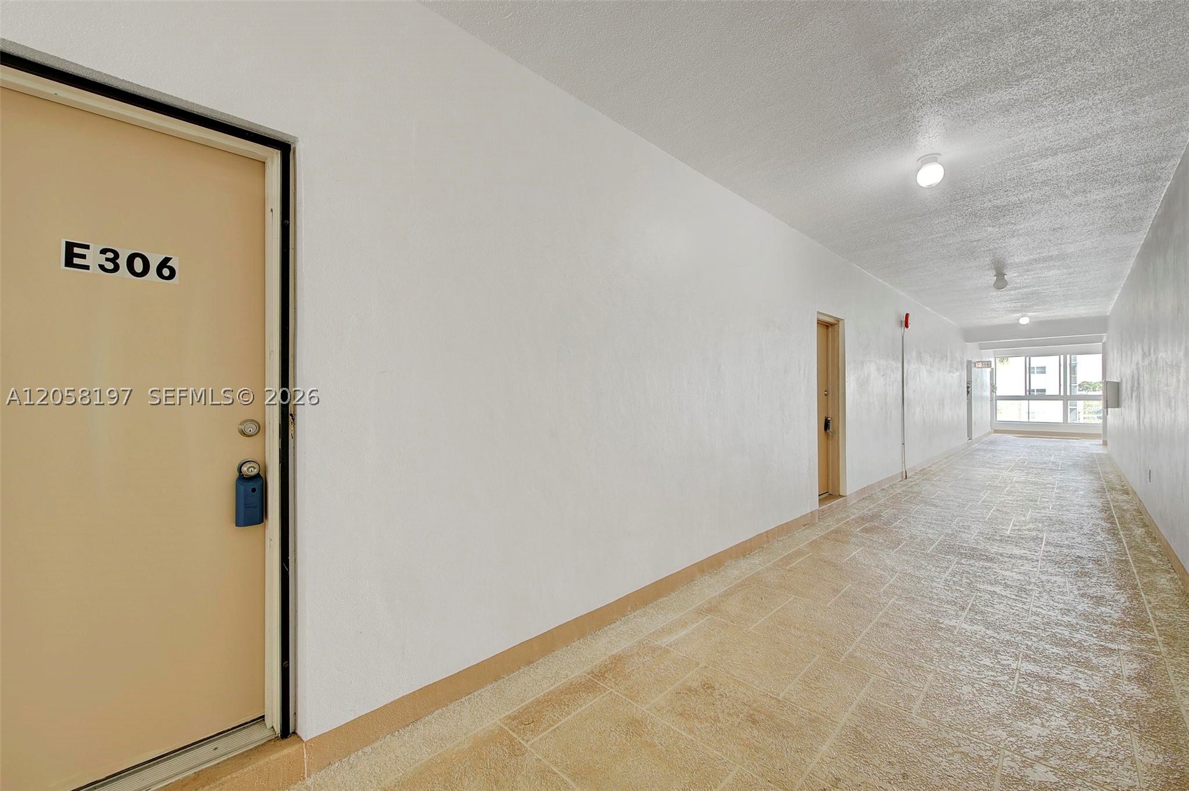 RIVER SHORES CONDO - Residential