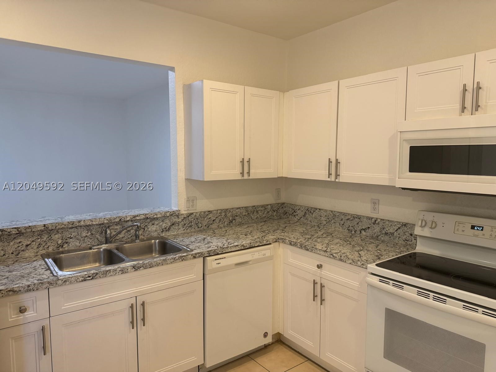 PINE BAY - Residential Lease