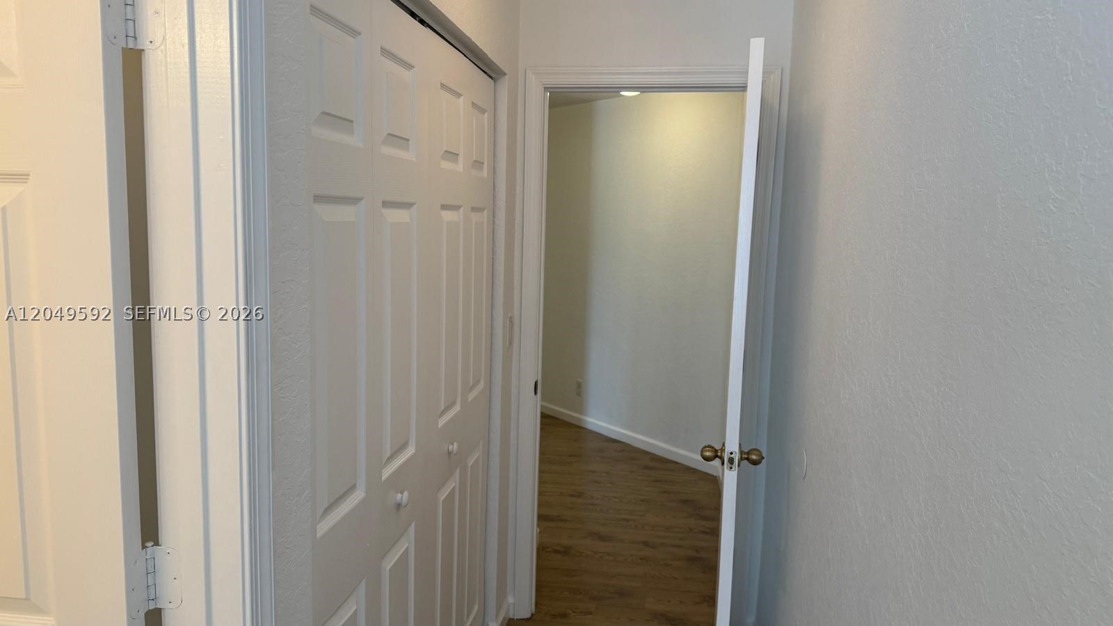 PINE BAY - Residential Lease