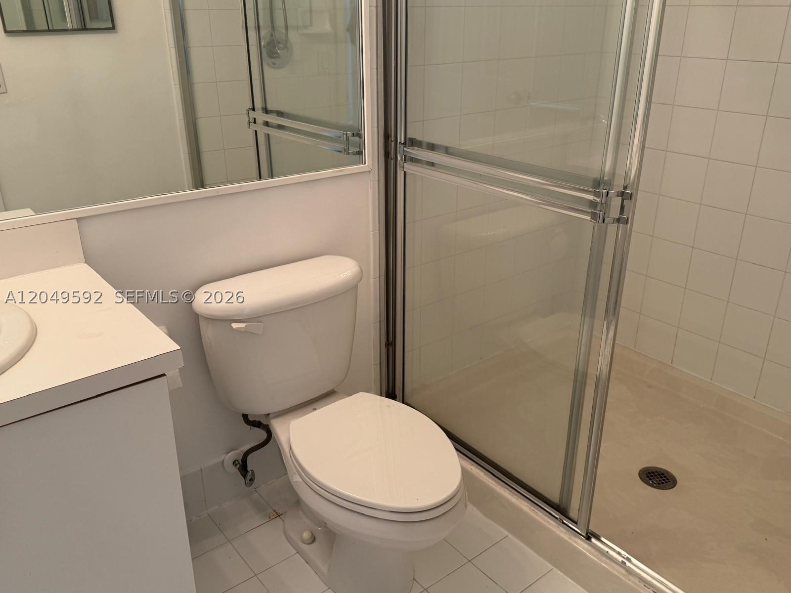 PINE BAY - Residential Lease