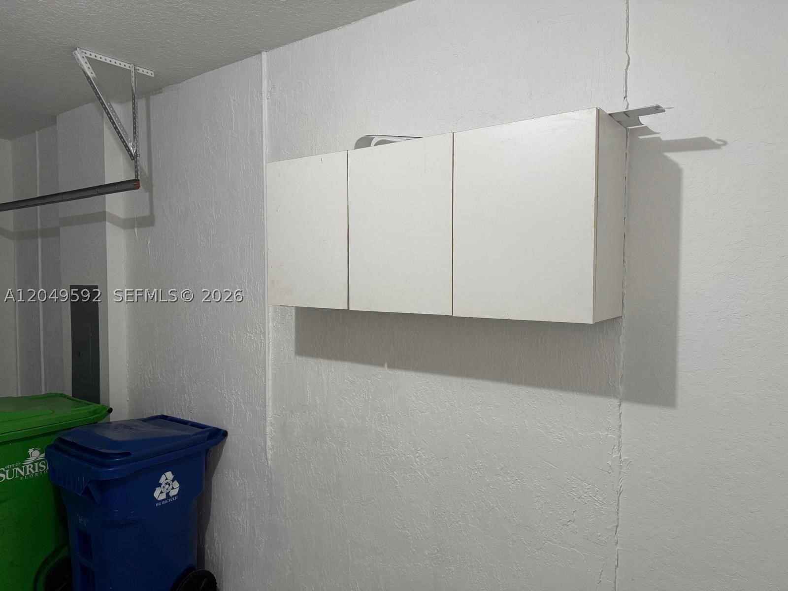 PINE BAY - Residential Lease