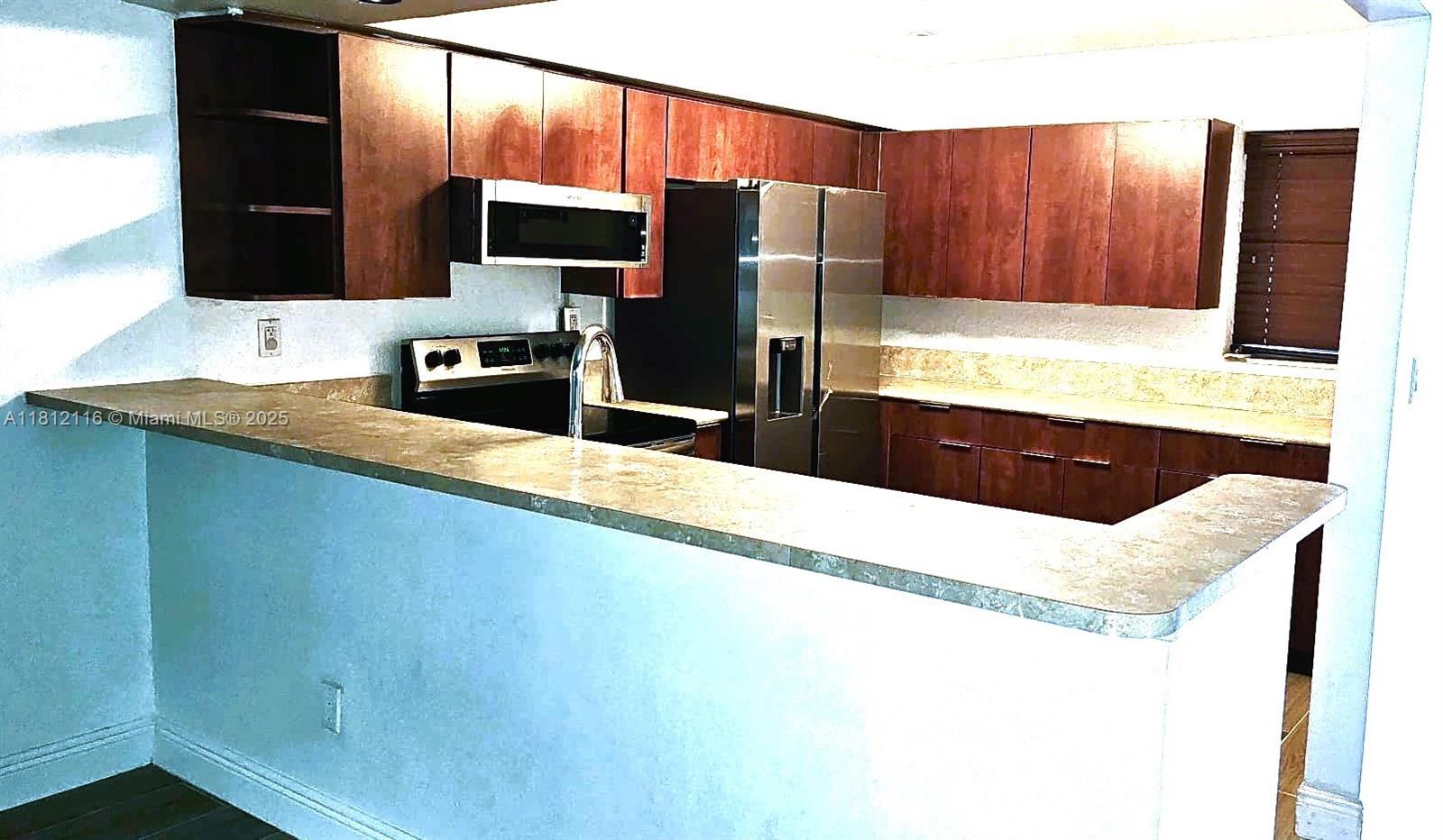 SECOND HORIZONS CONDO - Residential Lease