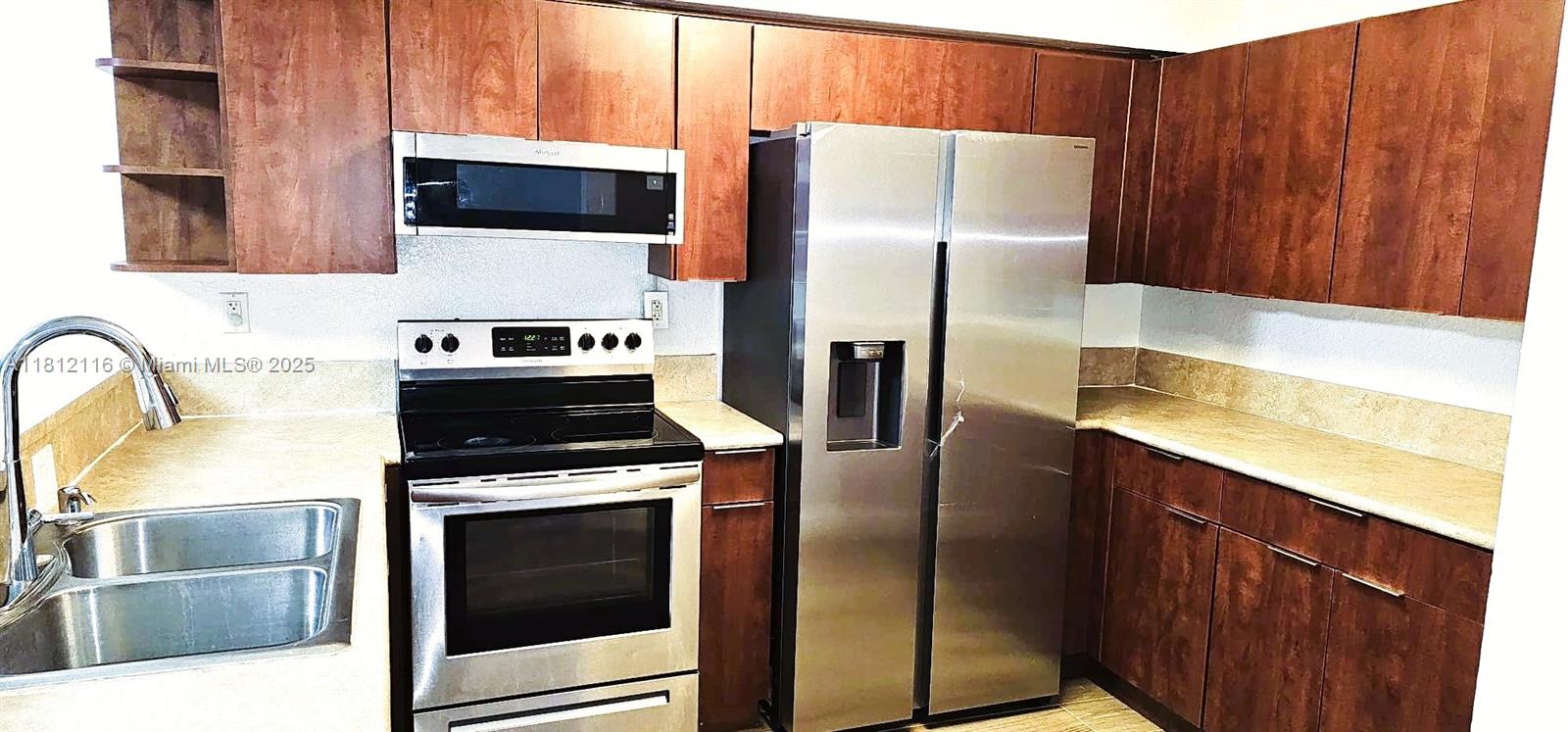 SECOND HORIZONS CONDO - Residential Lease