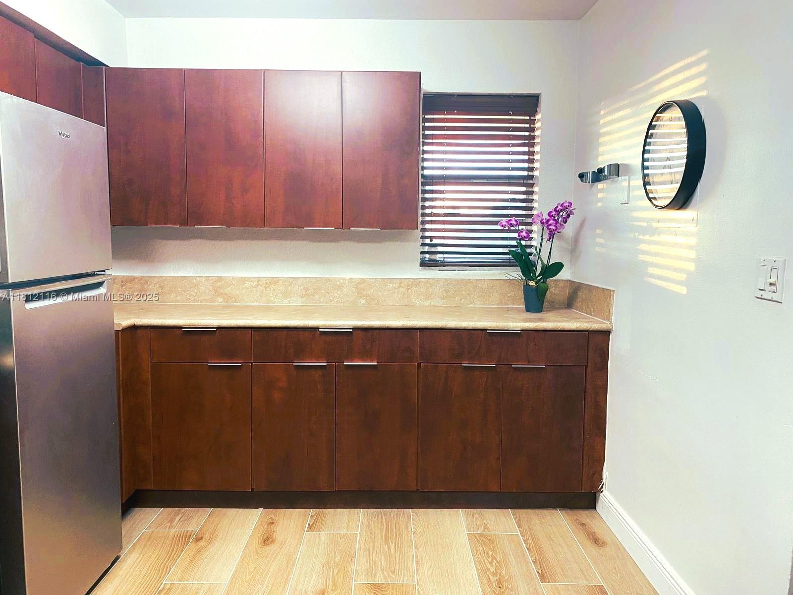 SECOND HORIZONS CONDO - Residential Lease
