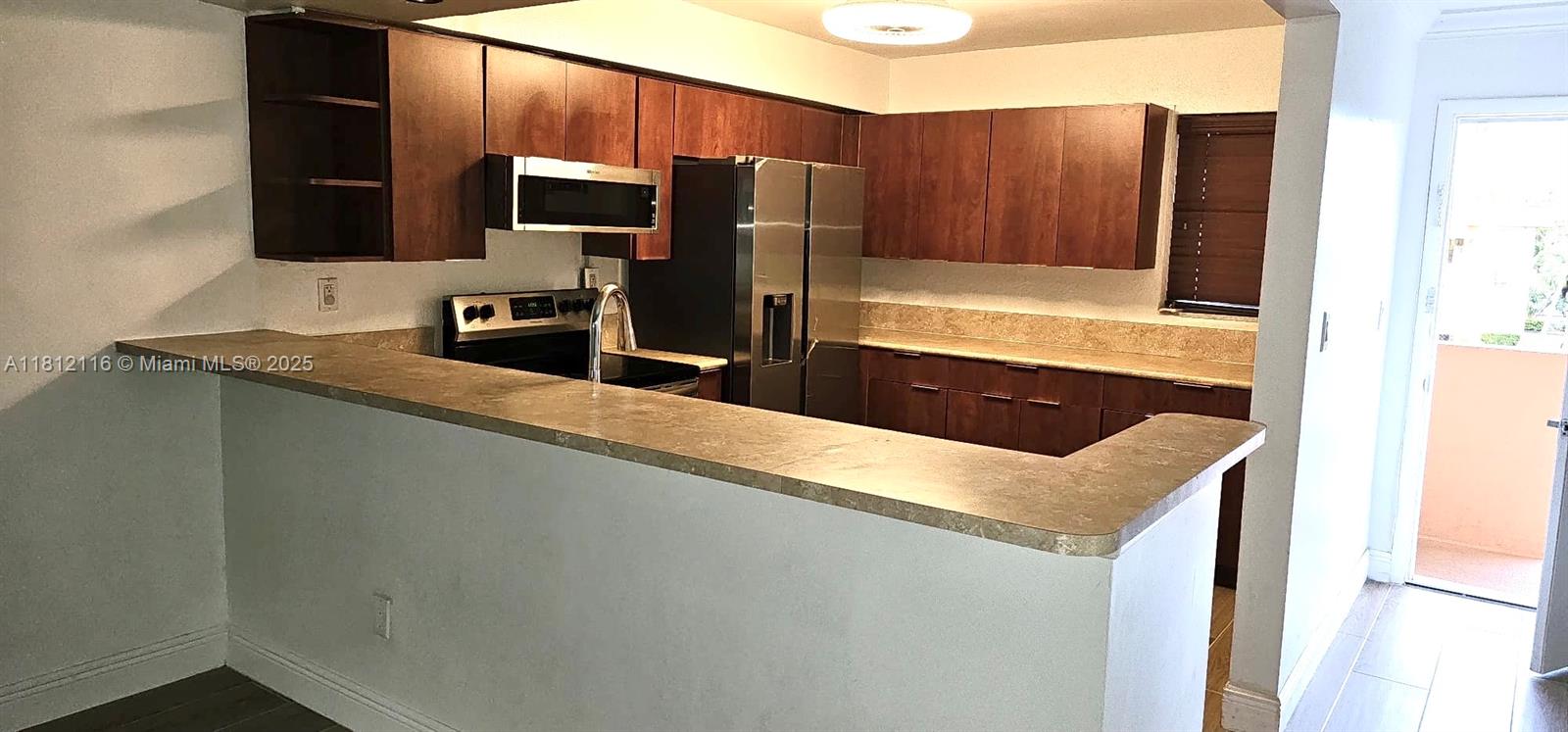 SECOND HORIZONS CONDO - Residential Lease