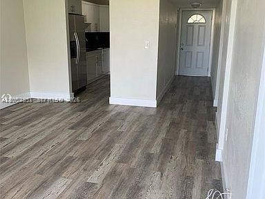 SAMARI LAKE EAST CONDO - Residential
