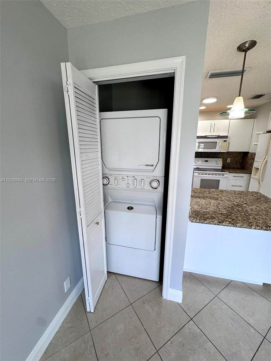 GARDNER VILLAS - Residential Lease