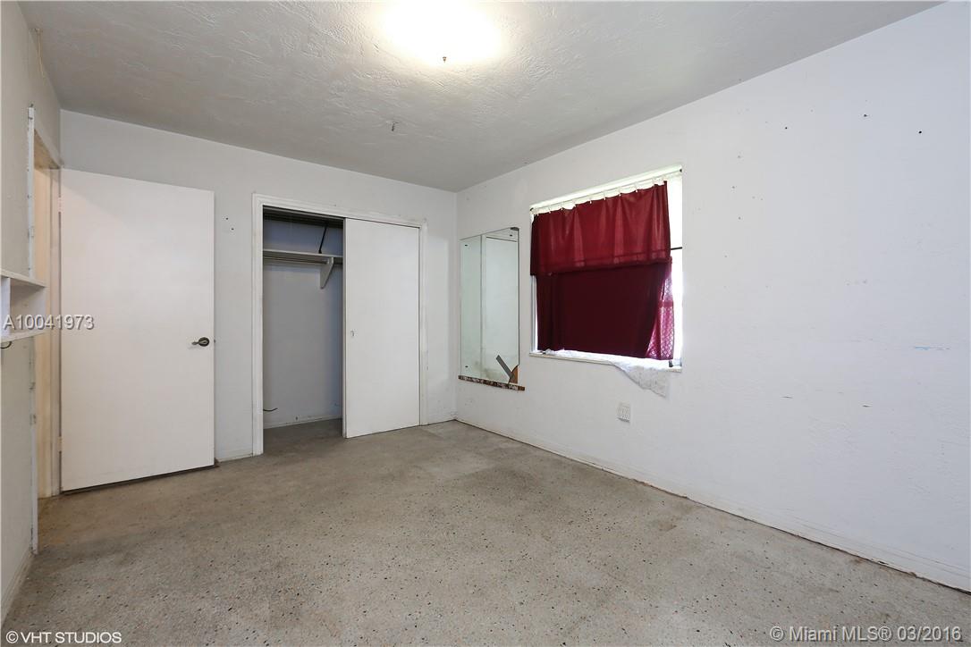 Hollywood Little Ranches - Residential