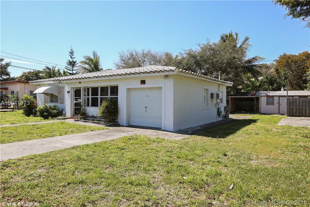 Hollywood Little Ranches - Residential