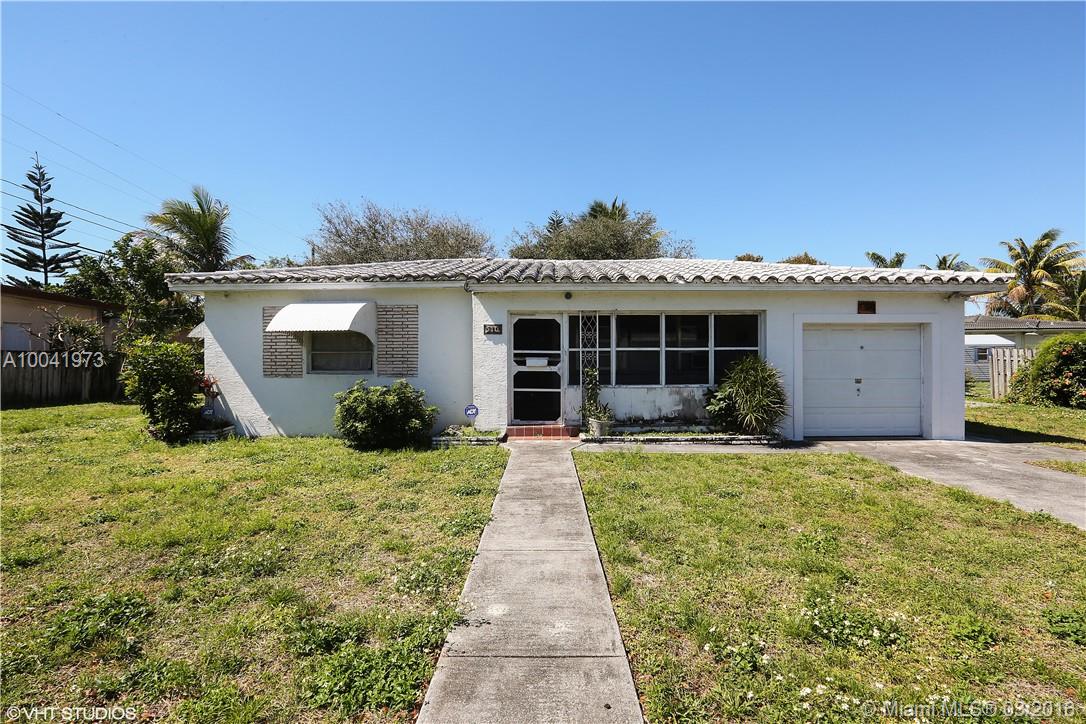 Conveniently located home with lots of potential! Located minutes away from Hollywood Beach! Closed to Young Circle and I-95. Easy to show and priced to sell!