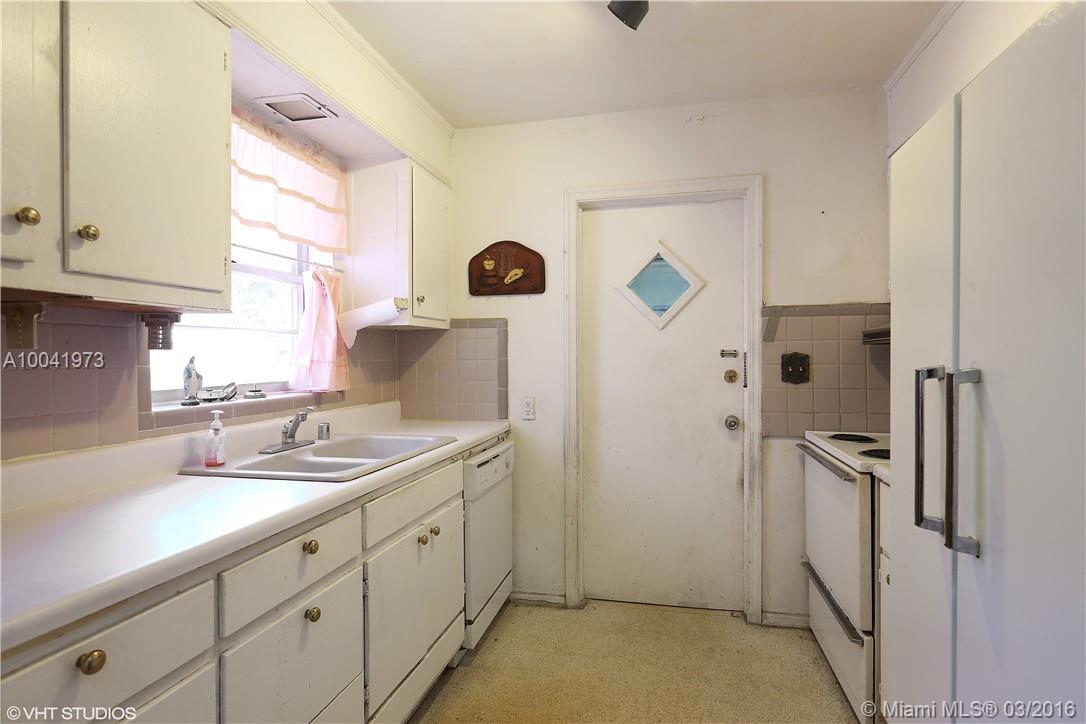 Hollywood Little Ranches - Residential