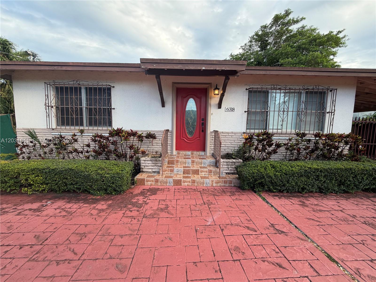 CORAL VILLAS REV - Residential Lease