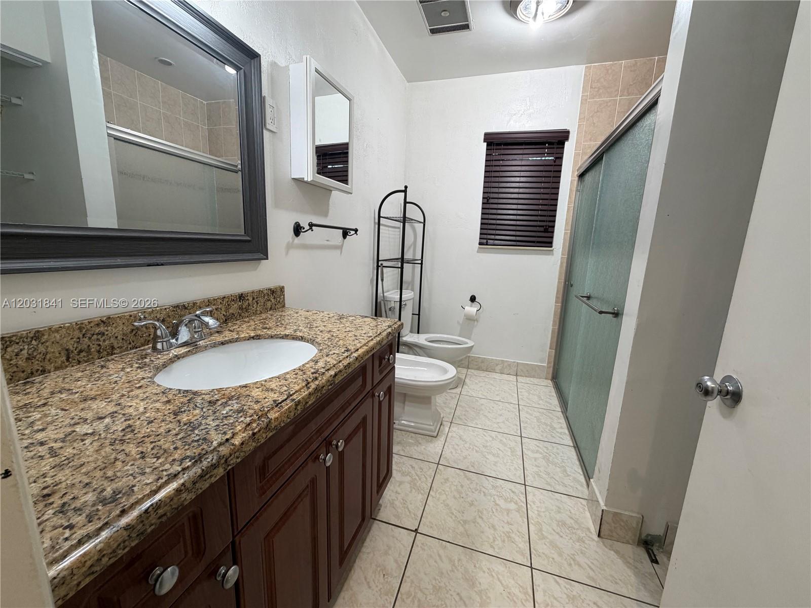 CORAL VILLAS REV - Residential Lease